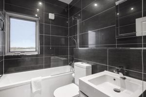 Family bathroom- click for photo gallery